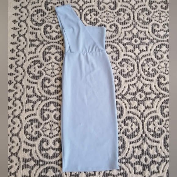 Pretty Little Thing Bandage / Body Con Curve fitting Dress Baby Blue - Picture 1 of 3